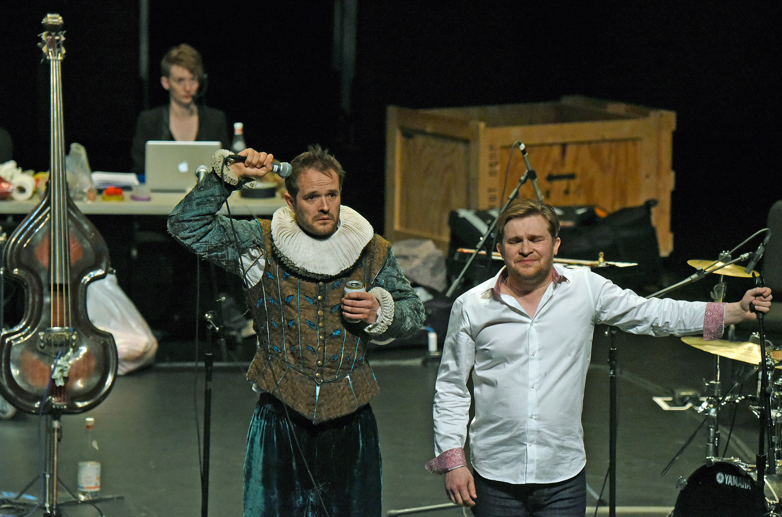 Filter Theatre in association with the Royal Shakespeare Company’s Twelfth Night. Pictured (l-r): Oliver Dimsdale and Jonathan Broadbent. Photo 