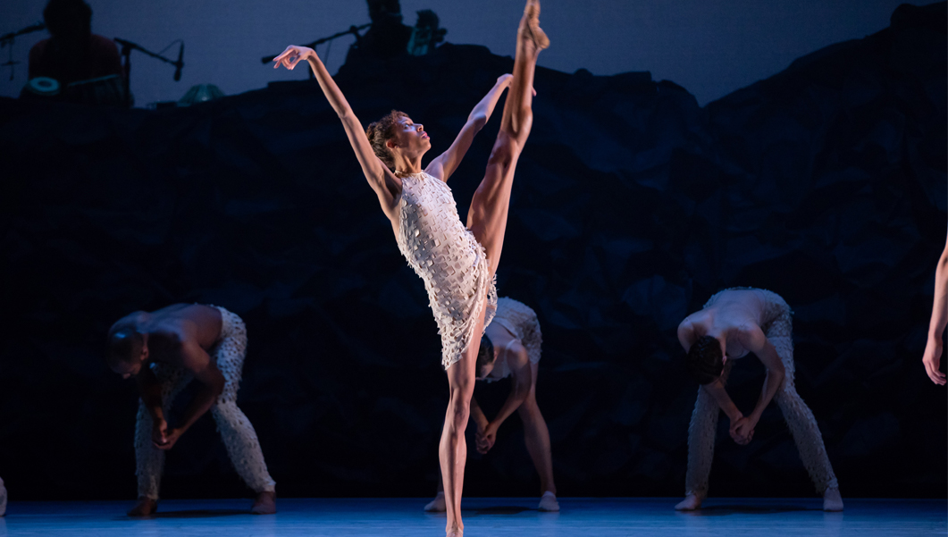 Adji Cissoko | Alonzo King LINES Ballet | © Chris Hardy