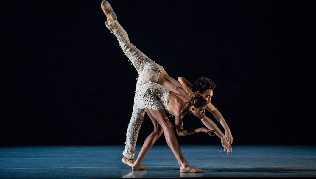 Adji Cissoko & Michael Montgomery | Alonzo King LINES Ballet | © Chris Hardy