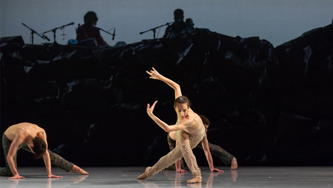 Ilaria Guerra | Alonzo King LINES Ballet | © Chris Hardy