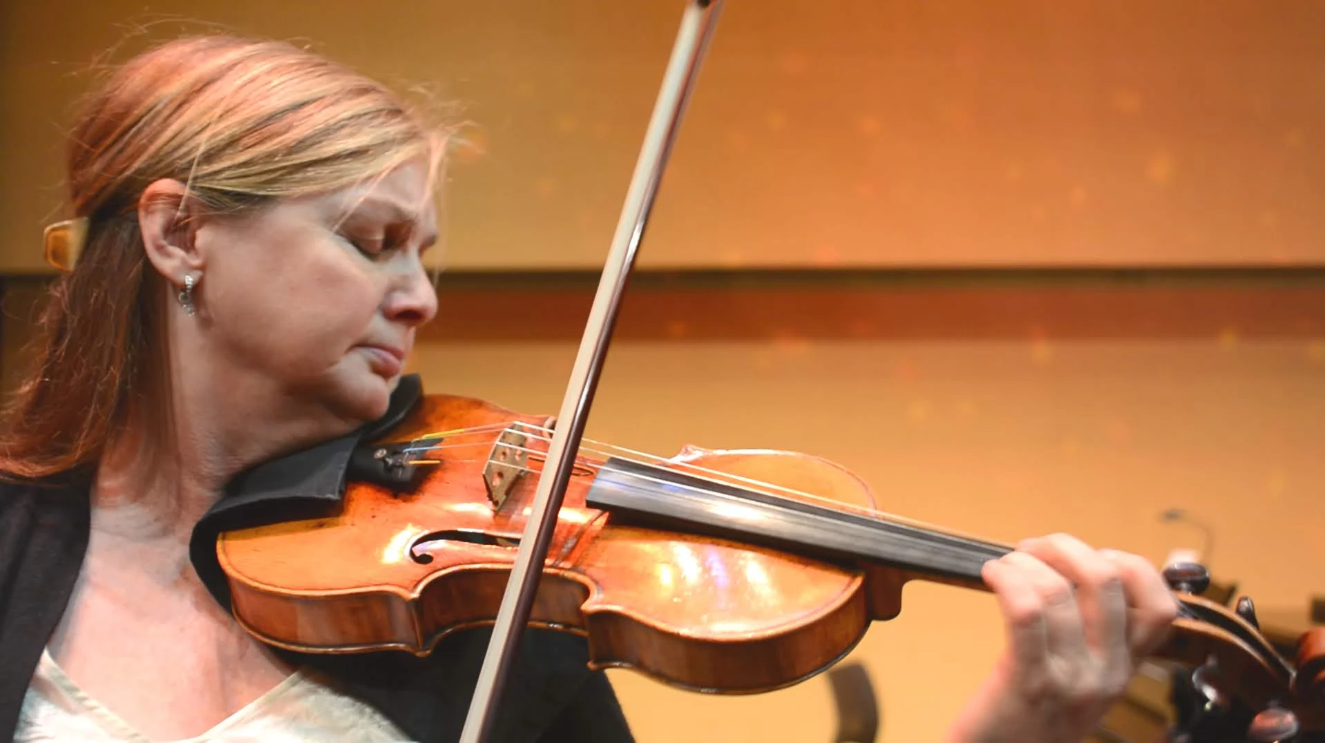 Margaret Batjer, LACO Concertmaster and Director of Chamber Music; PHOTO CREDIT: Shane Apple.